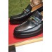 Gucci Mens Loafers in Black Leather with Interlocking G