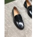 Gucci Mens Loafers in Noir Leather with Interlocking G