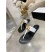 Gucci Thong Sandals in White Leather with Double G