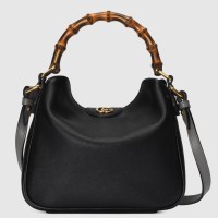 Gucci Diana Small Shoulder Bag in Black Cuir Leather