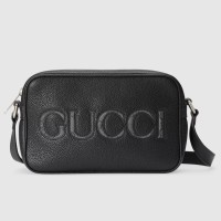 Gucci Mini messenger Bag in Black Grained Leather