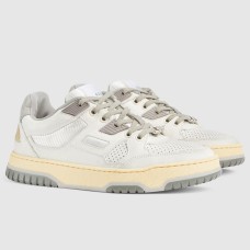 Gucci Women's Sneakers in White Distressed Effect Leather